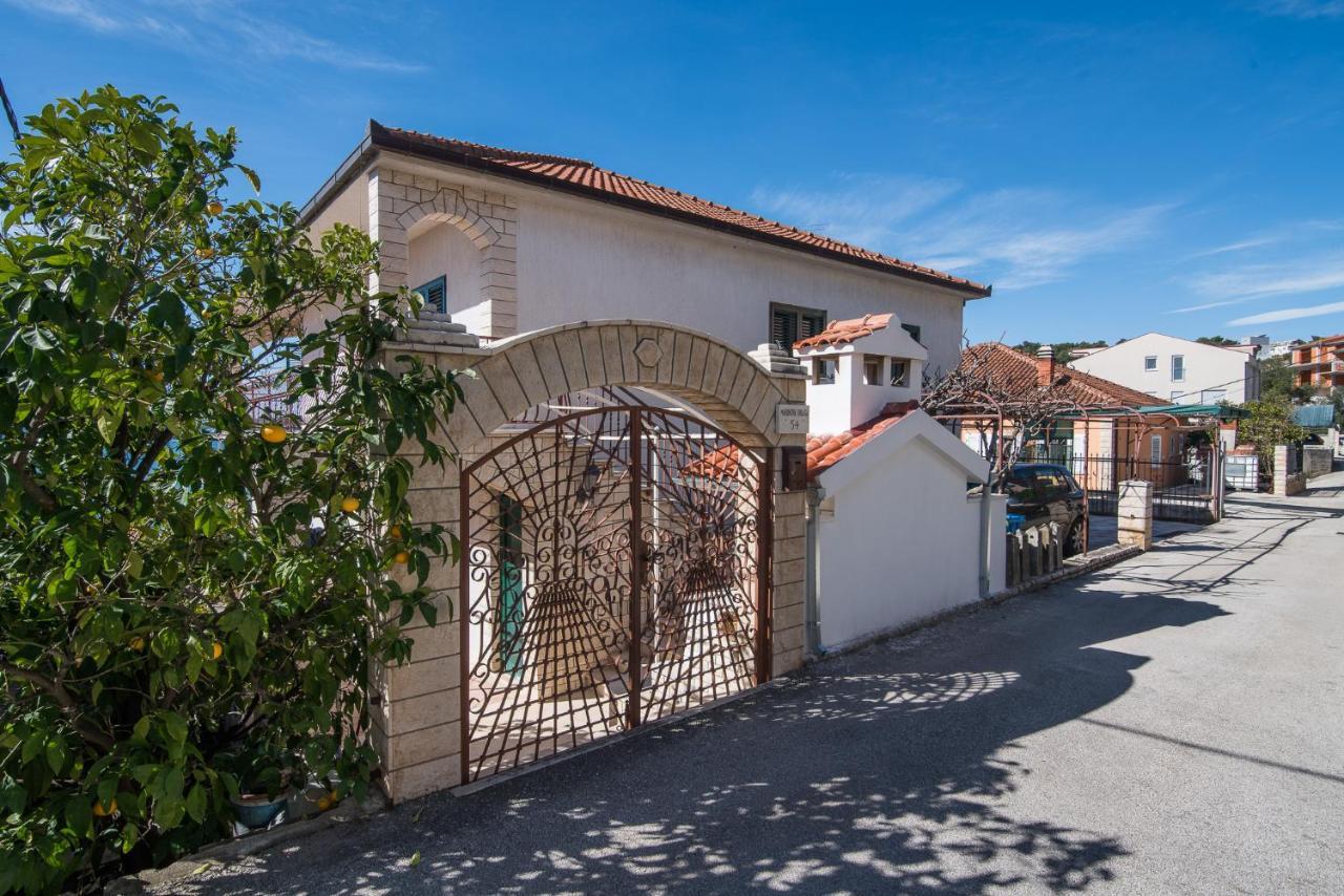 Apartman Josipa Трогир Экстерьер фото